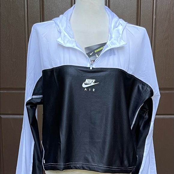 Nike Air half-zip cropped hoodie - Picture 8 of 8